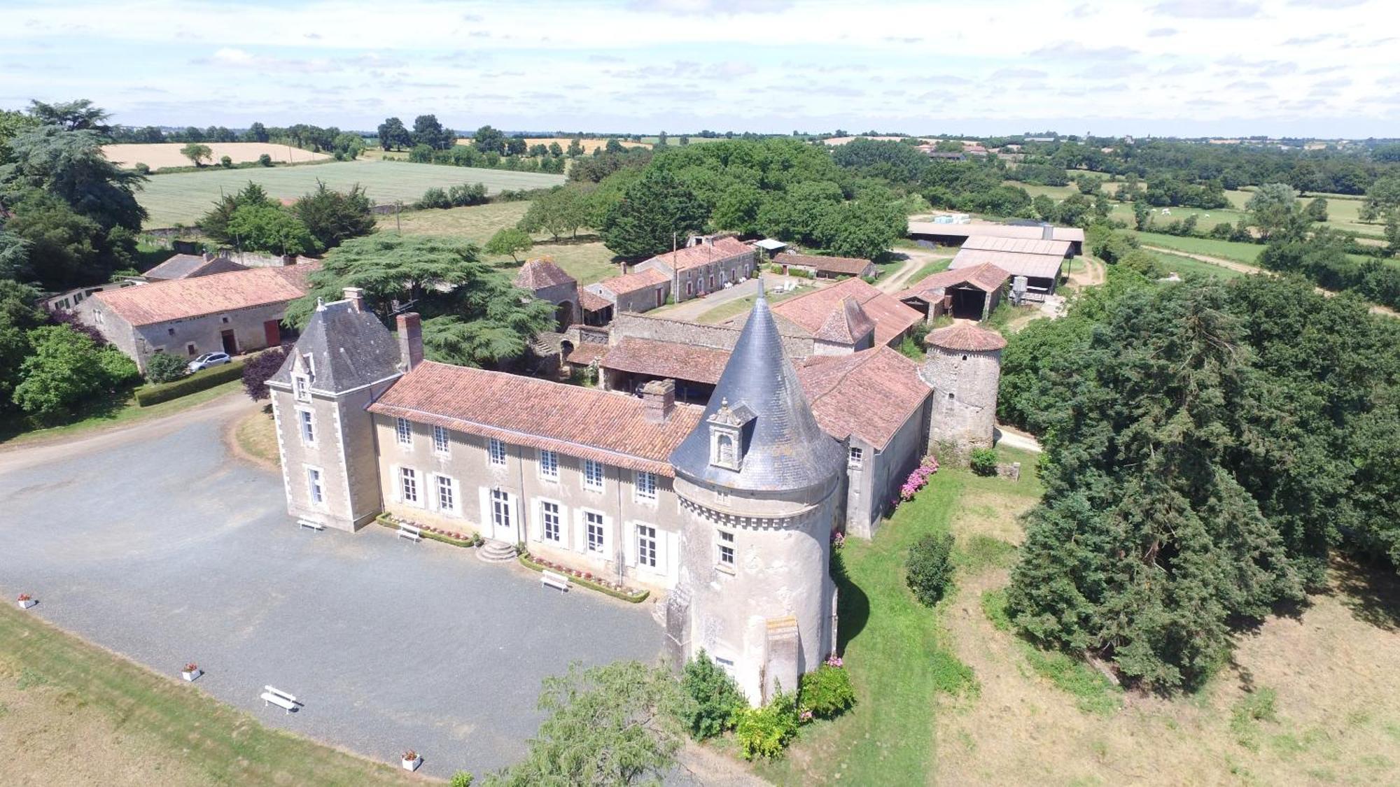 הוילה שאנטונה Manoir De Ponsay מראה חיצוני תמונה